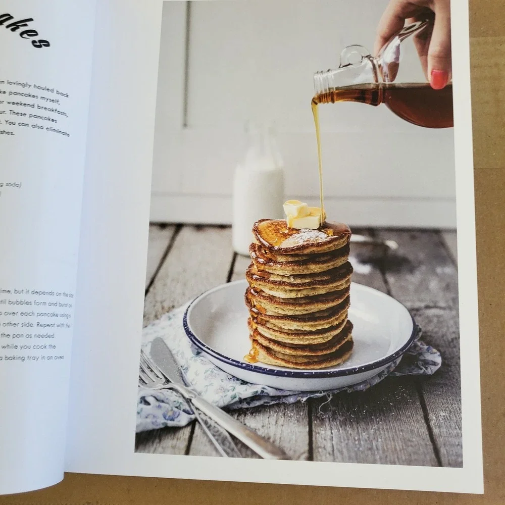 Everyday‎ Delicious Cookbook by Izy Hossack Paperback Top With Cinnamon Recipes